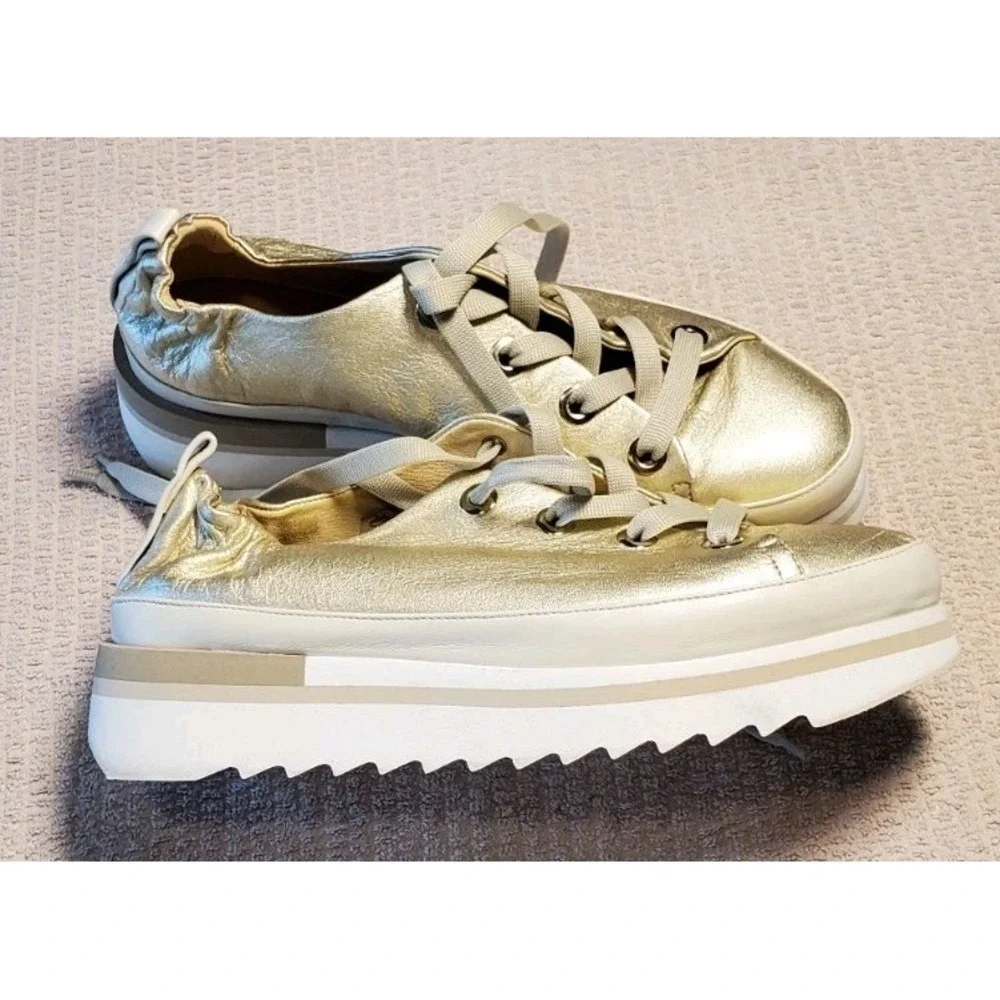 Softwaves metalic gold leather platform sneakers Soft Comfortable Laces EUR 39.5